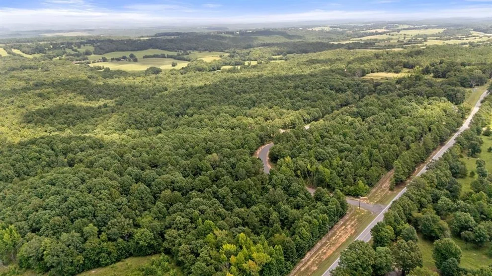 Unit for sale at 38 Mountain Bluff Trail, Watson, OK 74957