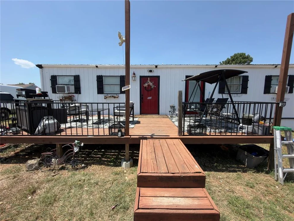 Unit for sale at 100 parkview Court, McLoud, OK 74851