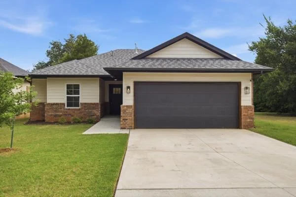 Unit for sale at 617 NW 95th Street, Oklahoma City, OK 73114