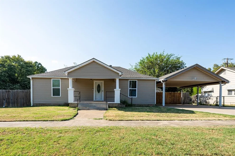 Unit for sale at 603 E Charles Street, Pauls Valley, OK 73075