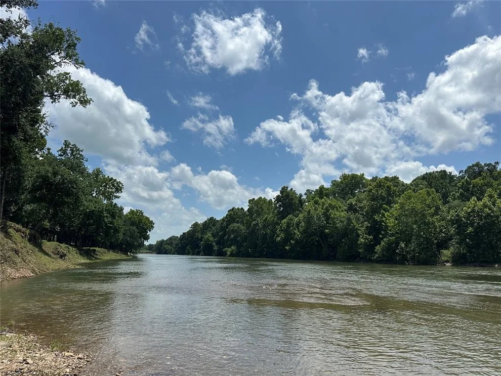 Unit for sale at 9 Riverstone Drive, Broken Bow, OK 74728