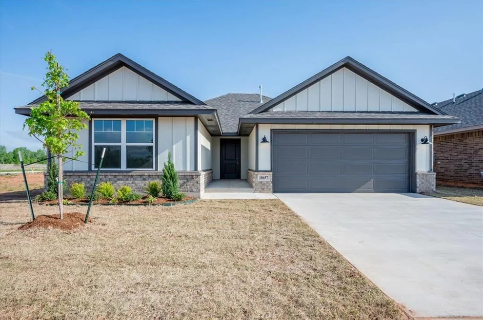 Unit for sale at 10657 SW 18th Street, Yukon, OK 73099