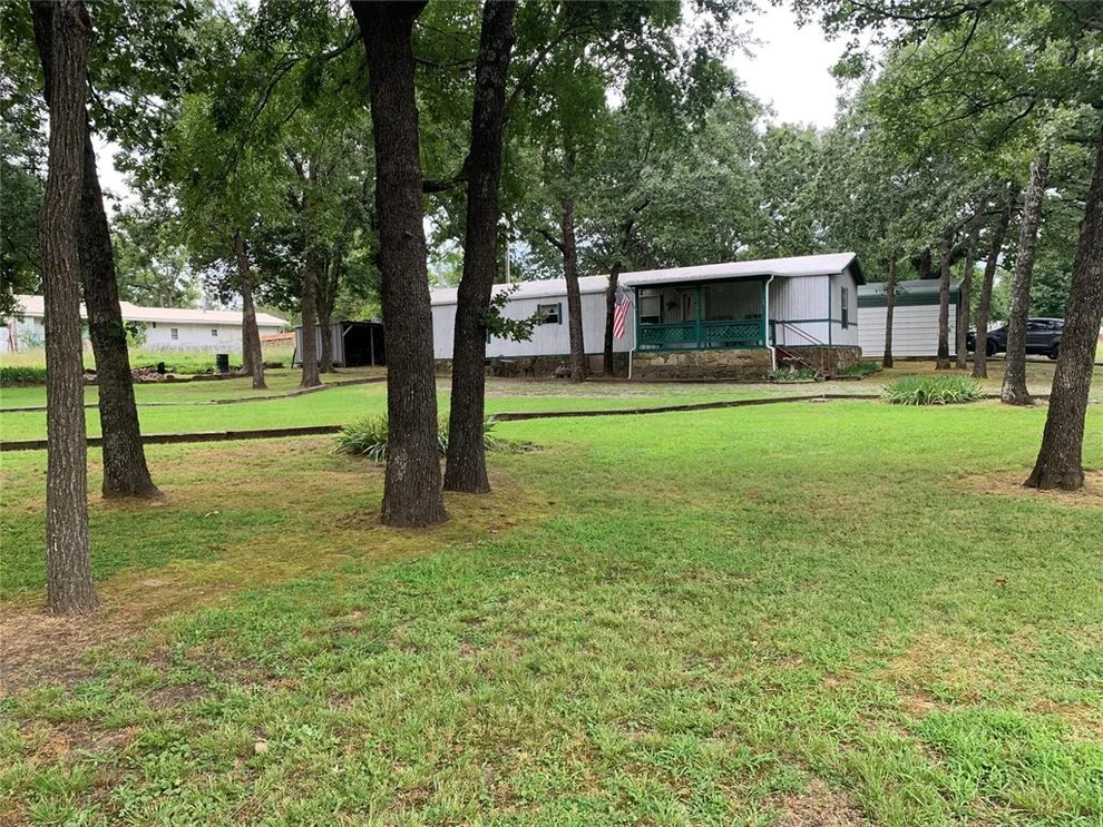 Unit for sale at 338 N Erie Street, Canadian, OK 74425