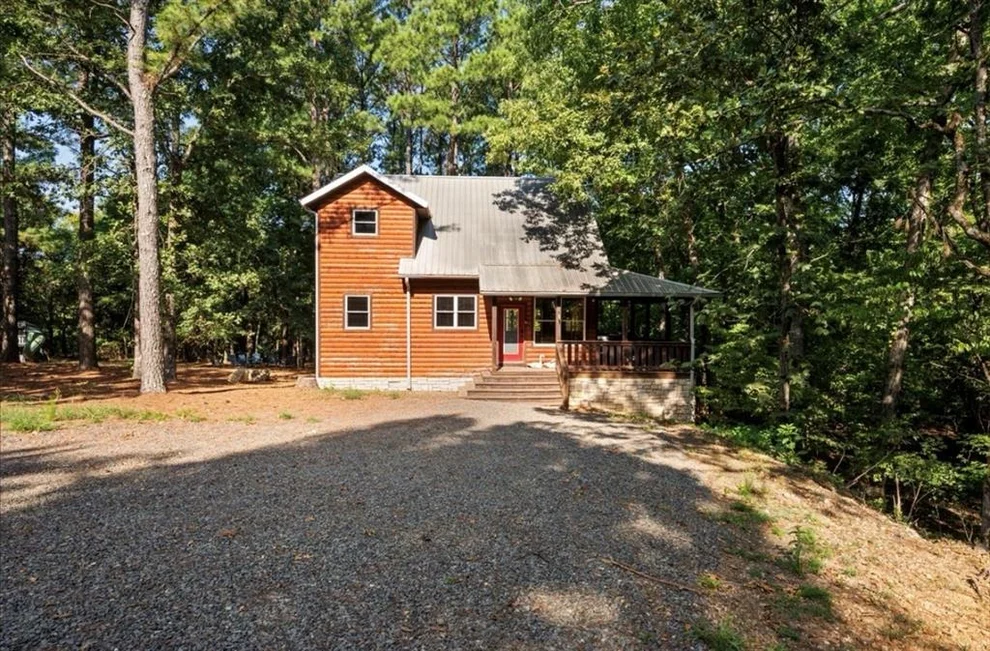 Unit for sale at 560 Southern Hills Circle, Broken Bow, OK 74728