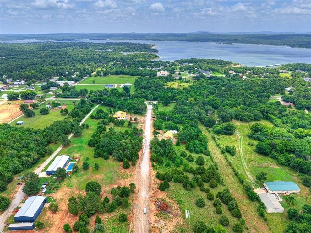 Unit for sale at 13 Emberlyn Lane, Eufaula, OK 74432