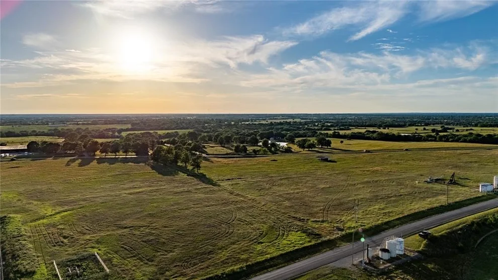 Unit for sale at 16965 Horse Avenue, Purcell, OK 73080