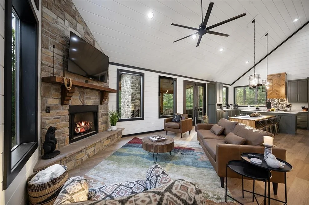 Unit for sale at 116 Hickory Ridge Road, Broken Bow, OK 74728