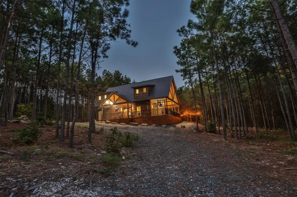Unit for sale at 108 Bear Elm Trail, Broken Bow, OK 74728
