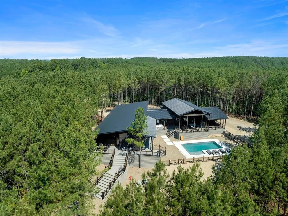 Unit for sale at 256 Bear Hickory Trail, Broken Bow, OK 74728