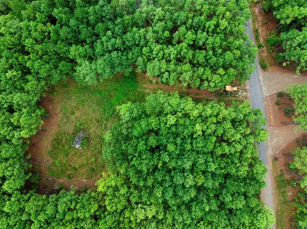 Unit for sale at 70 Bear Elm Trail, Broken Bow, OK 74728
