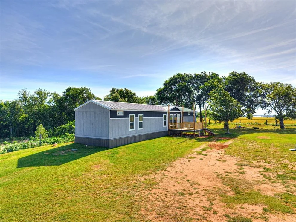 Unit for sale at 30211 Mooney Street, Wayne, OK 73095