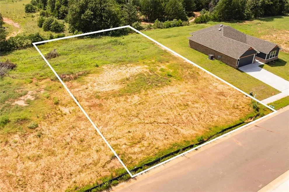 Unit for sale at 4664 Lincoln Landing, Harrah, OK 73045