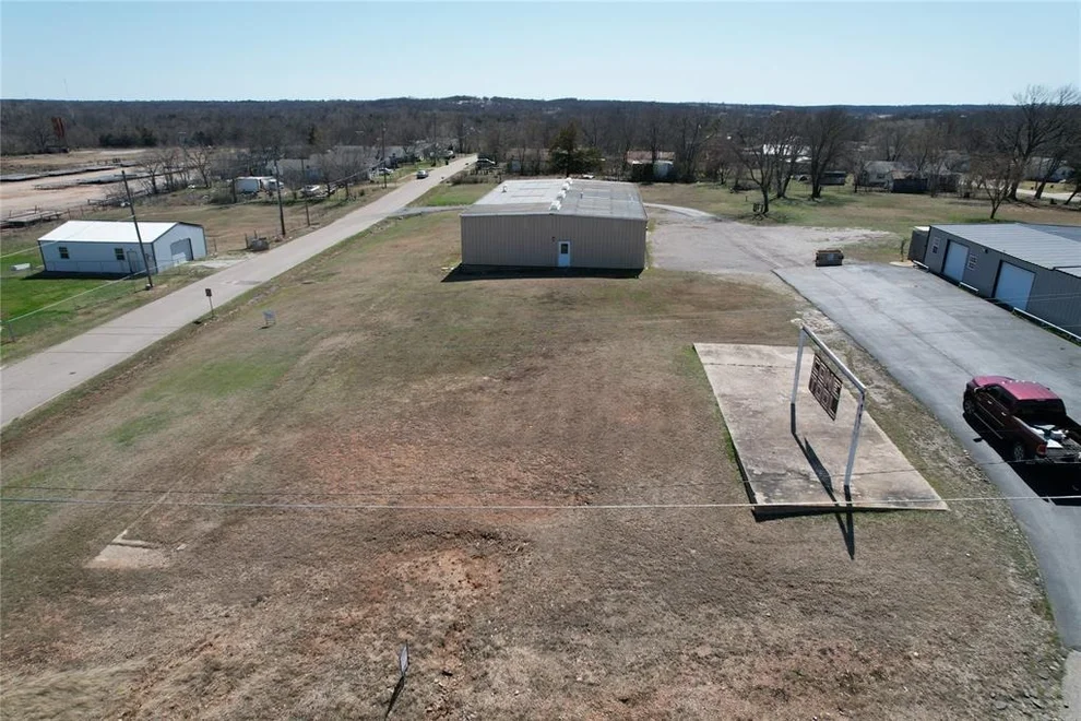 Unit for sale at 919 W Broadway Avenue, Seminole, OK 74868