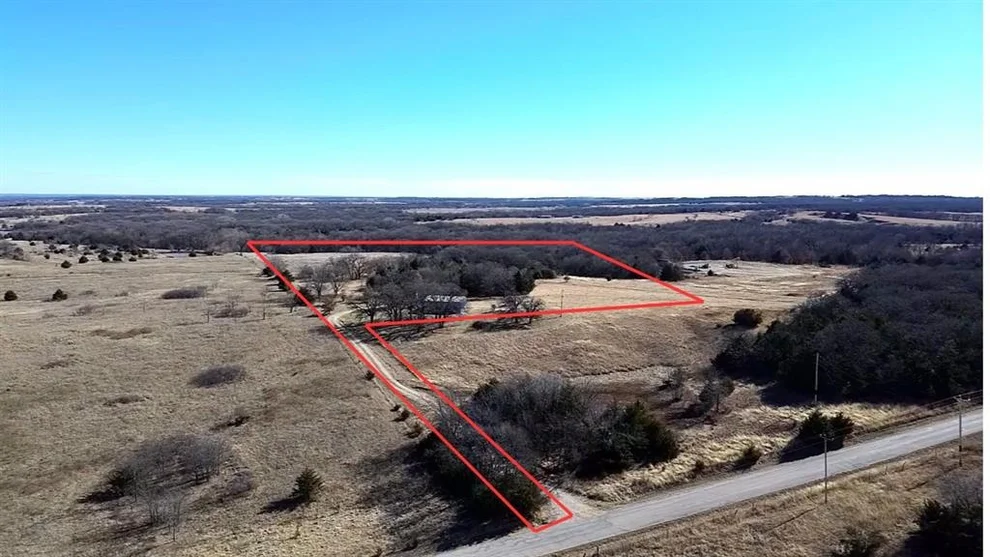 Unit for sale at 19601 N County Road 3160, Elmore City, OK 73433