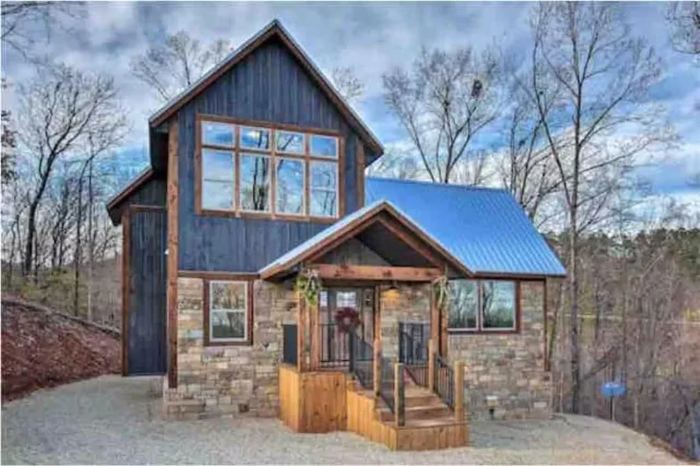Unit for sale at 356 Little Creek Lane, Broken Bow, OK 74728