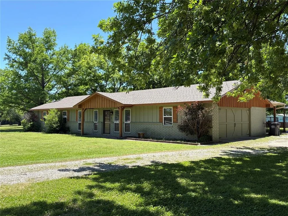 Unit for sale at 16217 County Road 1586 Road, Ada, OK 74820