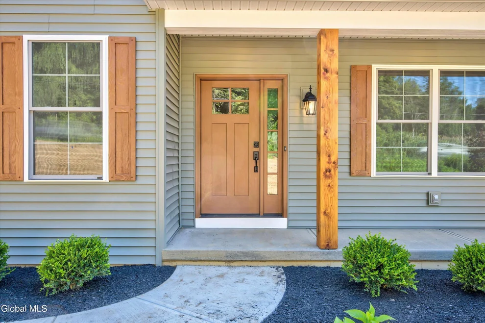 Unit for sale at 1613 Best Road, East Greenbush, NY 12144