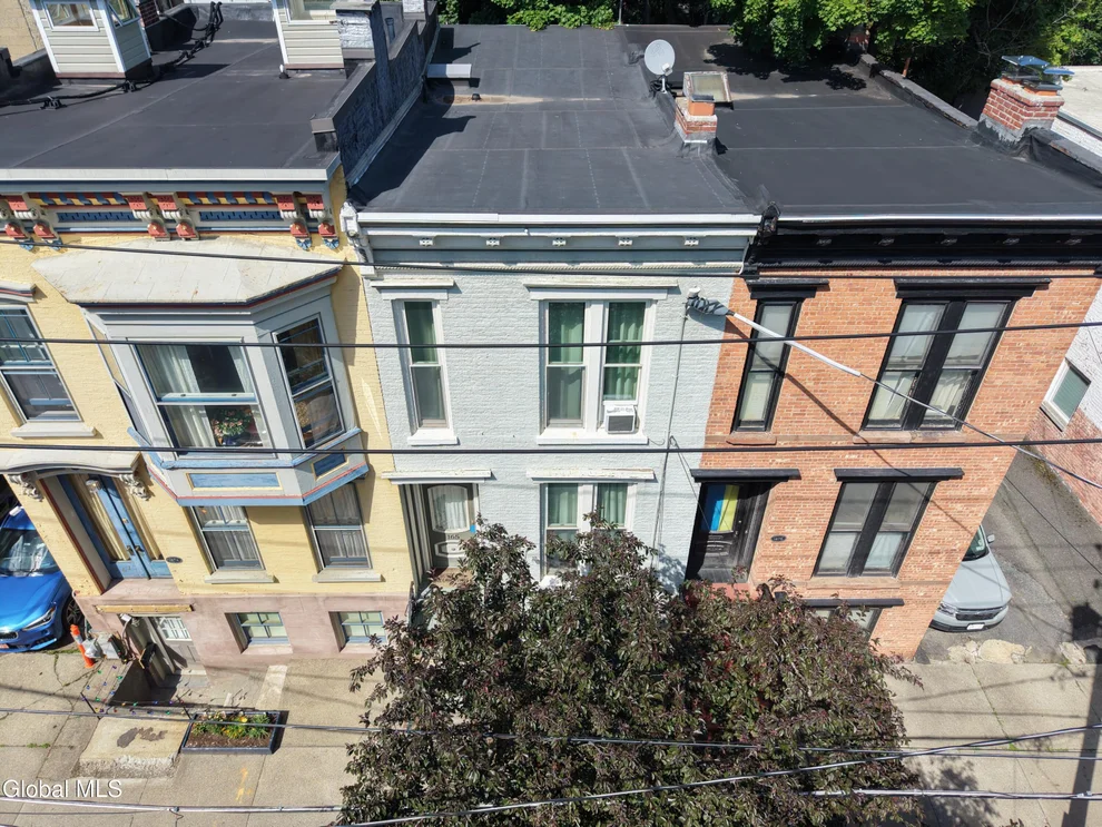 Unit for sale at 165 Chestnut Street, Albany, NY 12210
