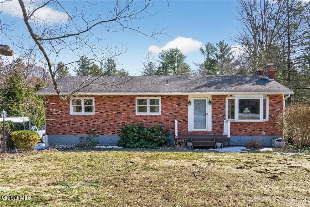 Unit for sale at 221 Droms Road, Glenville, NY 12302