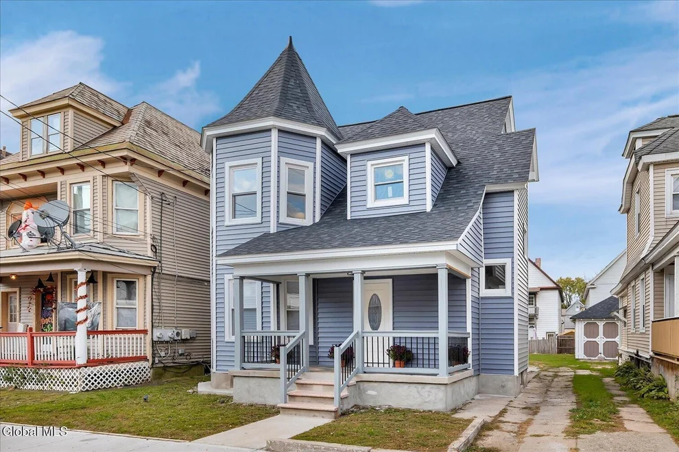 Unit for sale at 27 Robinson Street, Schenectady, NY 12304