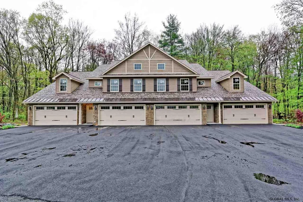 Unit for sale at 113 HOMESTEAD Court, Rotterdam, NY 12306