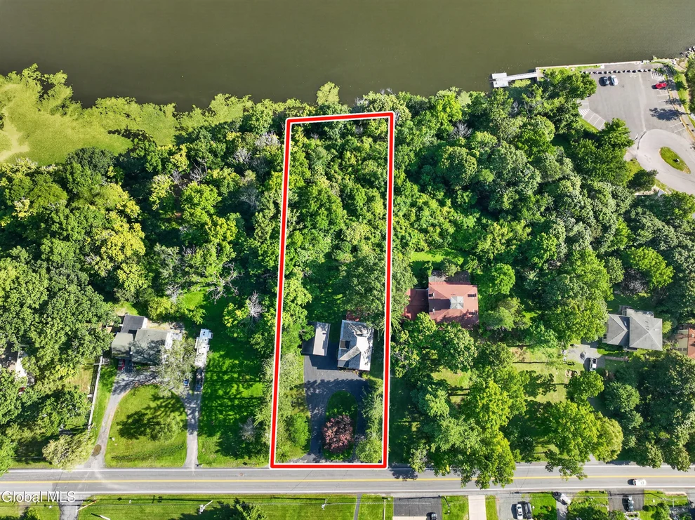 Unit for sale at 84 Church Hill Road, Halfmoon, NY 12188