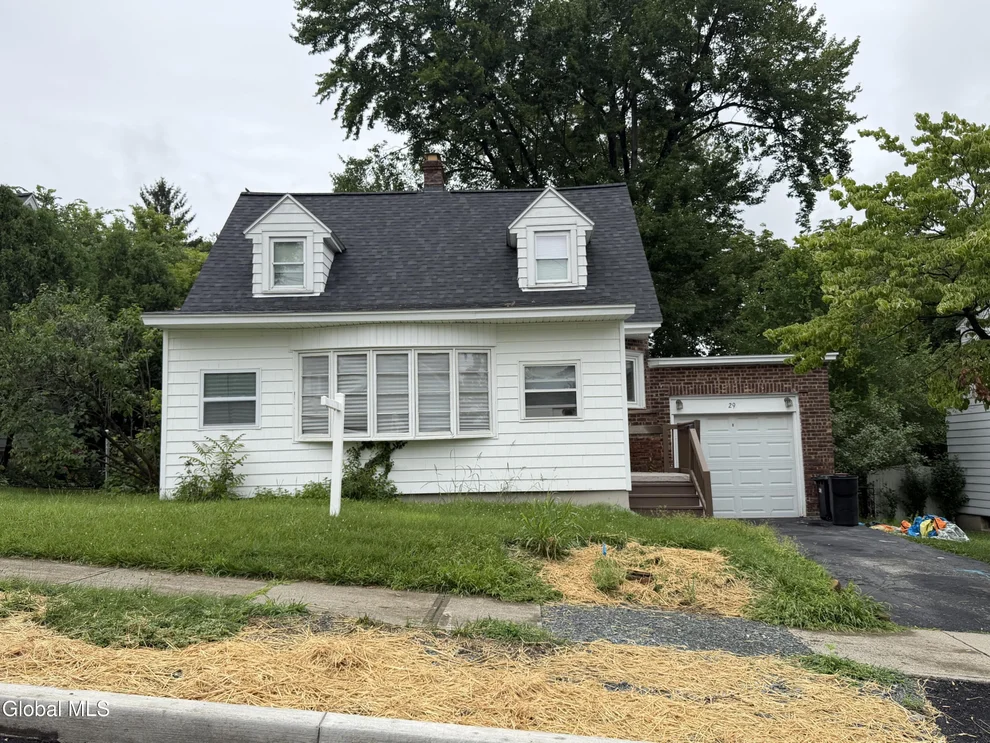 Unit for sale at 29 Amsterdam Avenue, Menands, NY 12204