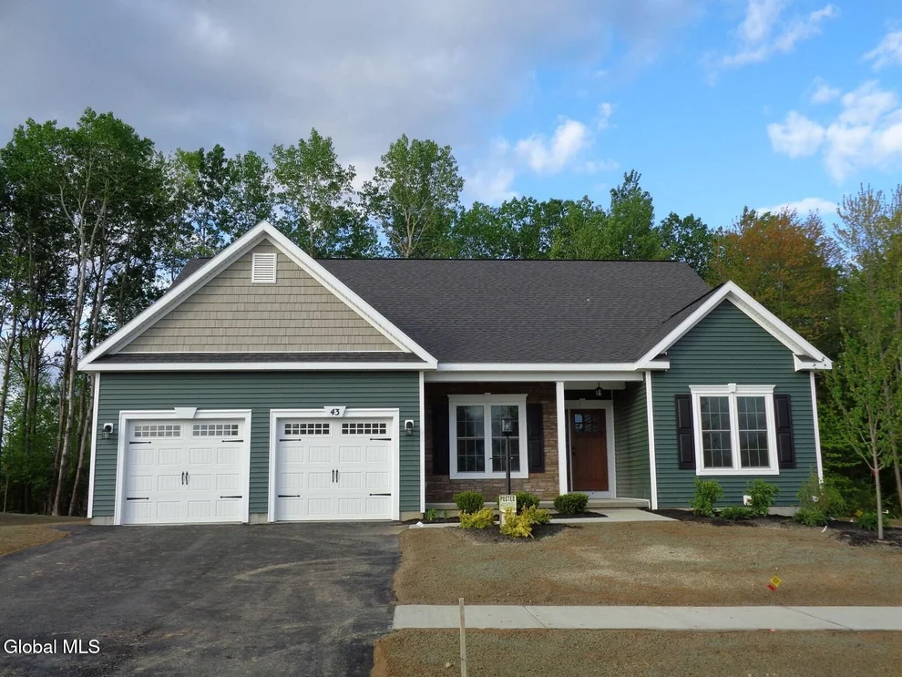 Unit for sale at 13 Jack Drive, Halfmoon, NY 12118