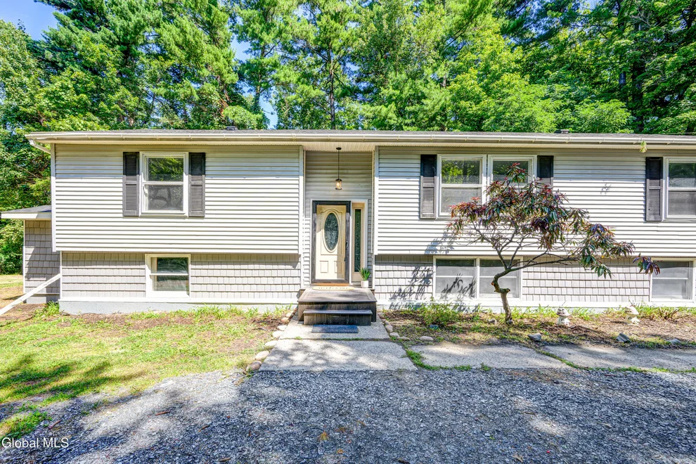 Unit for sale at 140 Turner Road, Schaghticoke, NY 12182