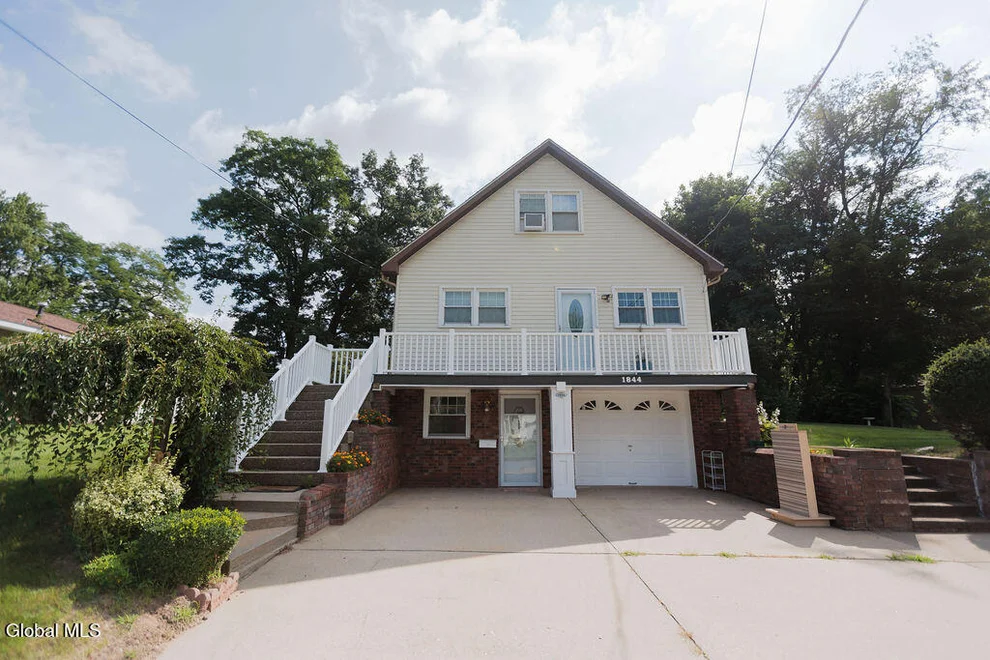 Unit for sale at 1844 Fiero Avenue, Rotterdam, NY 12303