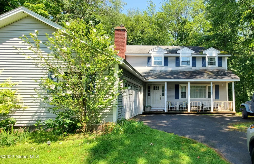 Unit for sale at 16 Nelson Avenue, Saratoga Springs, Inside, NY 12866