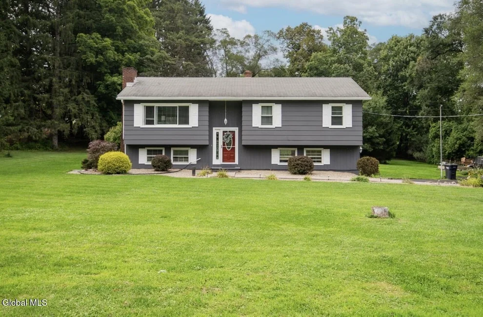 Unit for sale at 39 Hicks Road, Queensbury, NY 12804