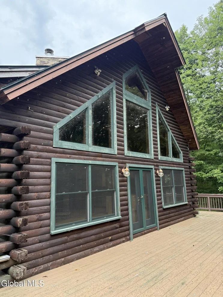 Unit for sale at 395 Hills Pond Road, Hampton, NY 12887