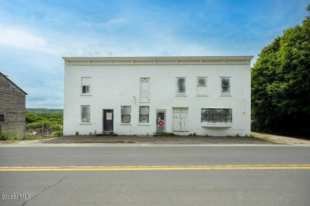 Unit for sale at 281 Chapman Drive, Amsterdam, NY 12010