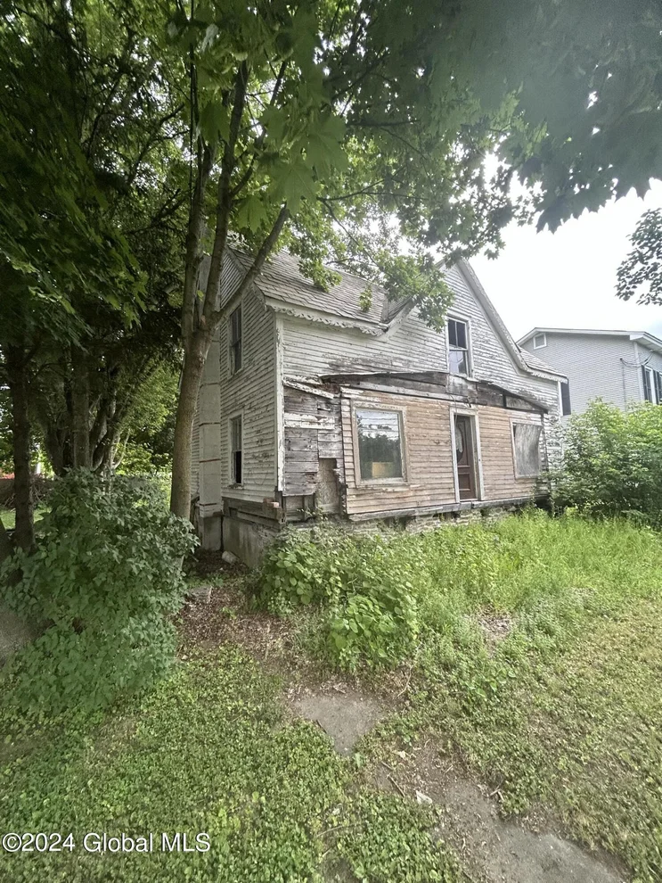 Unit for sale at 244 N Main Street, Salem, NY 12865