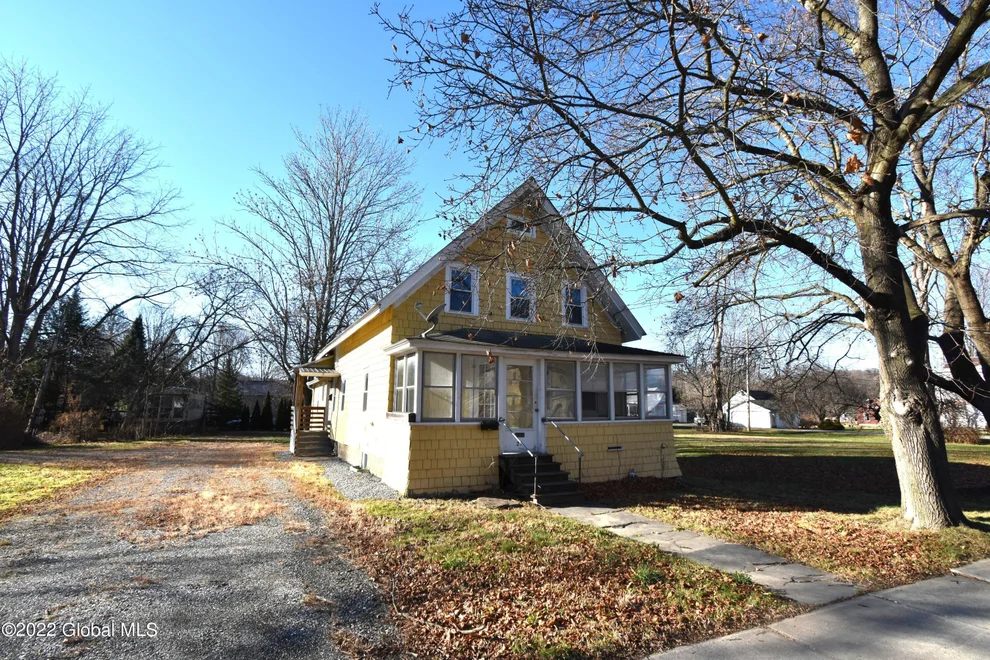 Unit for sale at 25 N Park Street, Cambridge, NY 12816