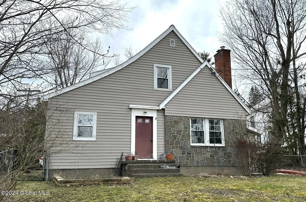 Unit for sale at 6 Bullis Drive, Sand Lake, NY 12018