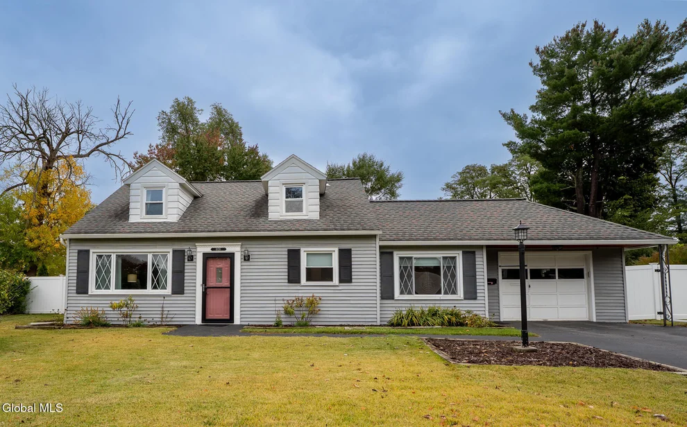 Unit for sale at 1026 Wayne Road, Schenectady, NY 12303