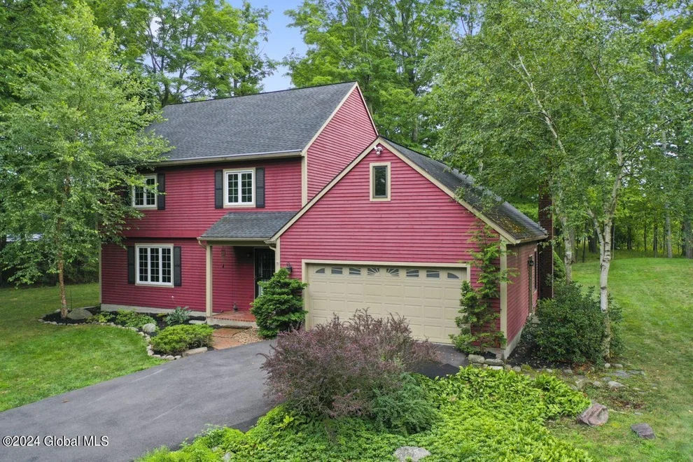Unit for sale at 782 Grooms Road, Clifton Park, NY 12148