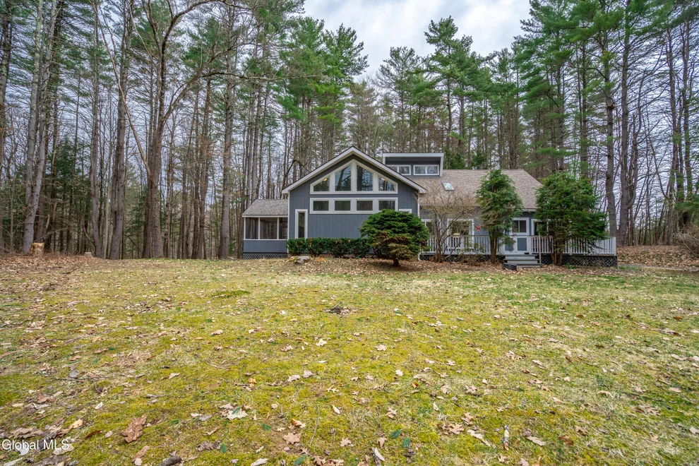 Unit for sale at 6 Nicklaus Drive, Wilton, NY 12831