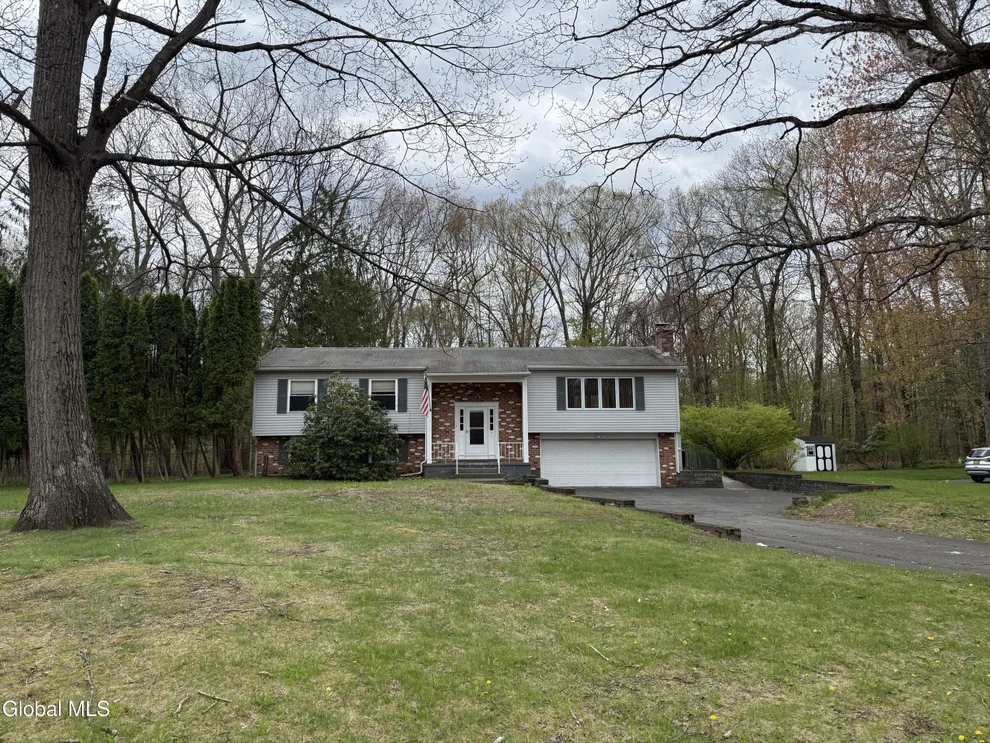 Unit for sale at 11 Acorn Avenue, Clifton Park, NY 12065