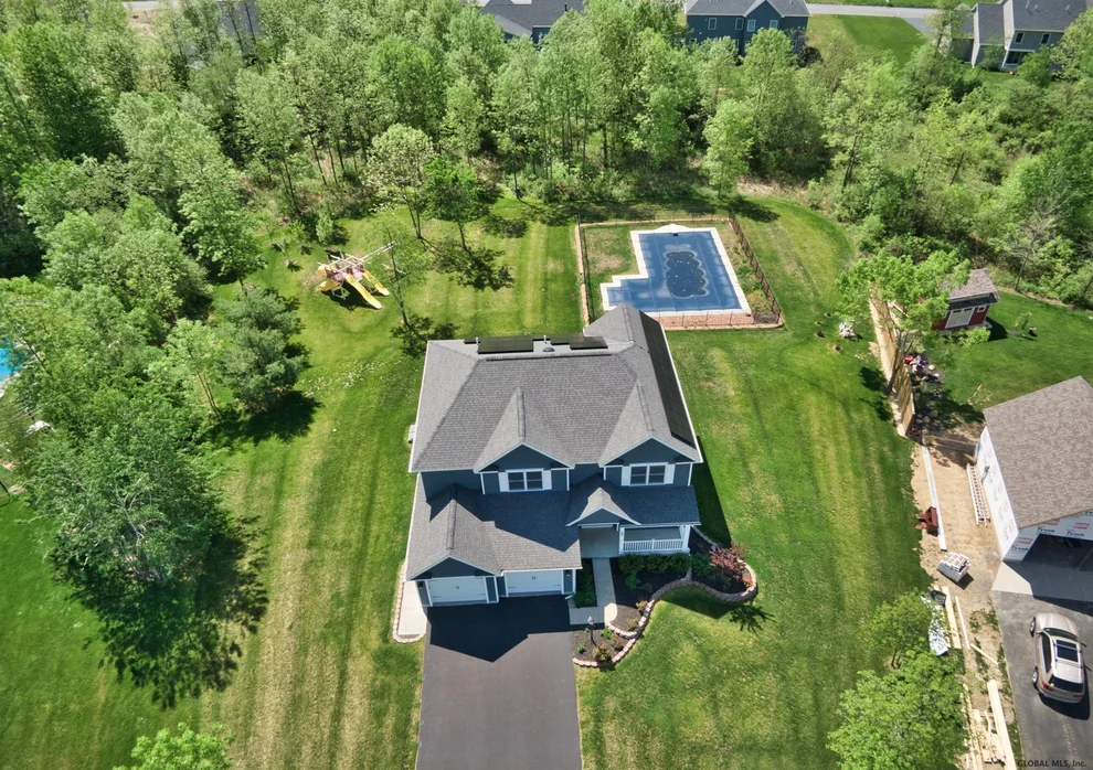 Unit for sale at 5 HORSESHOE, Ballston, NY 12019