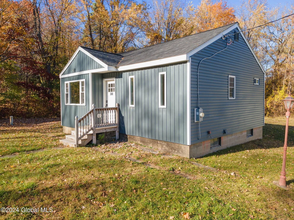 Unit for sale at 388 Gordon Road, Rotterdam, NY 12306