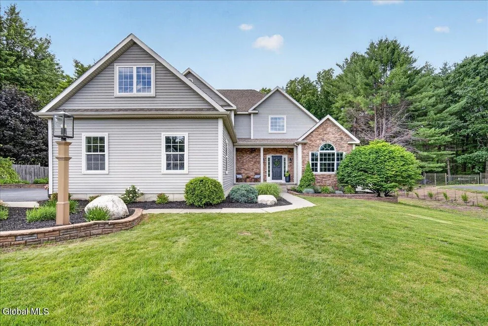 Unit for sale at 9 Benedict Court, Ballston Spa, NY 12020