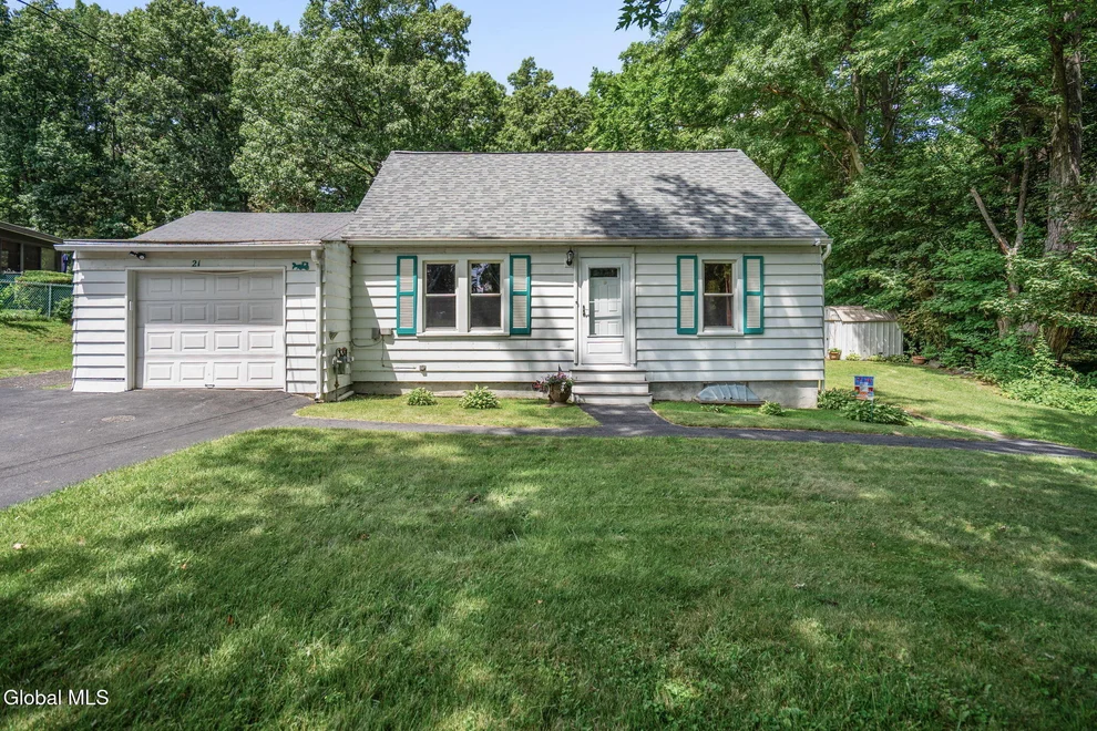 Unit for sale at 21 Jay Street, Waterford, NY 12188