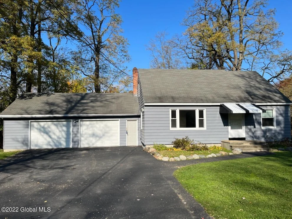 Unit for sale at 2641 Aqueduct Road, Niskayuna, NY 12309