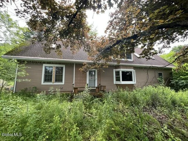 Unit for sale at 12 Brackwyck Drive, North Greenbush, NY 12144