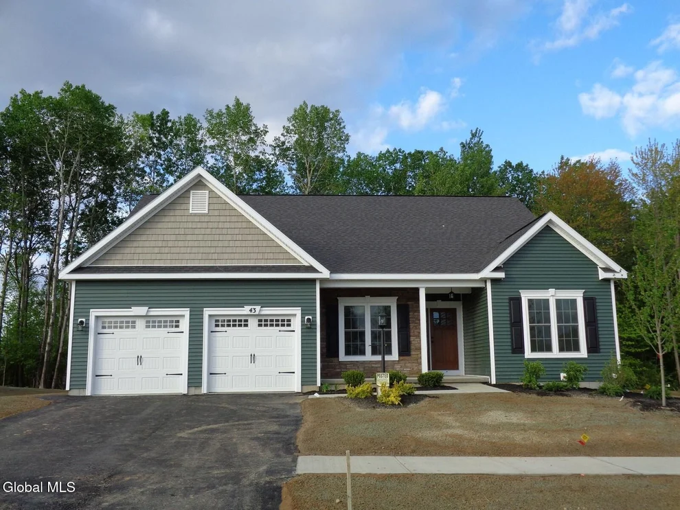Unit for sale at 1 Jack Drive, Halfmoon, NY 12118