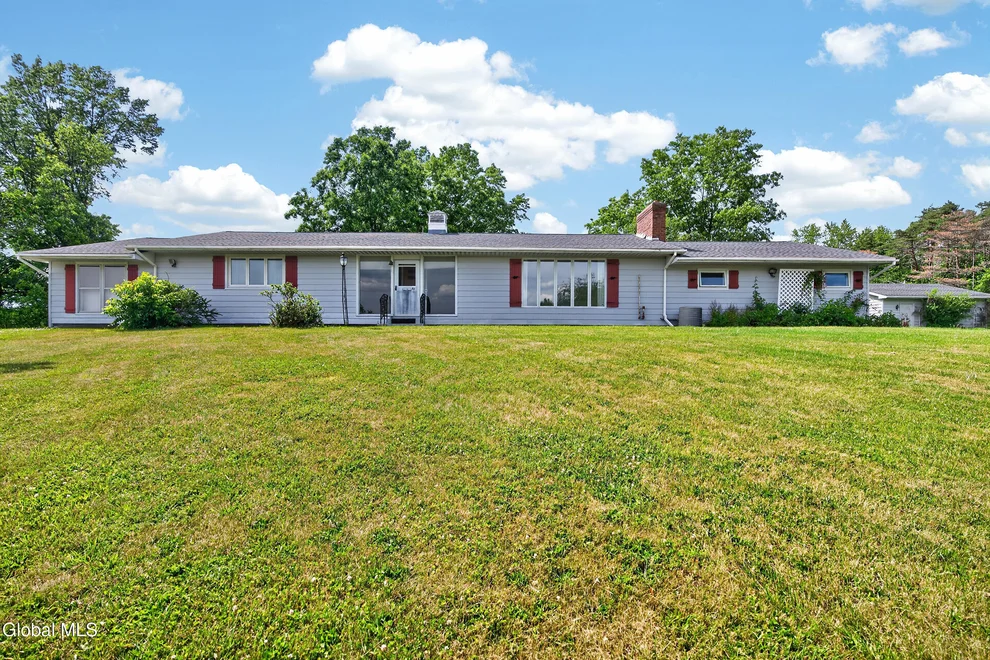Unit for sale at 53 Sharon Lane, Schodack, NY 12063