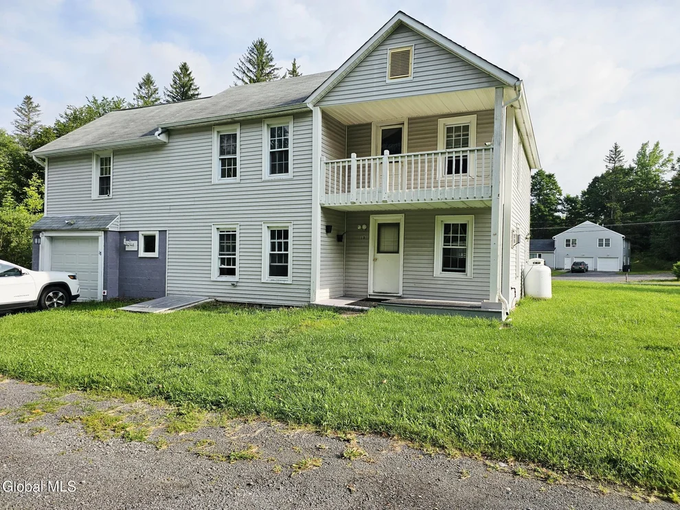 Unit for sale at 18 Merridale Drive, Berne, NY 12023